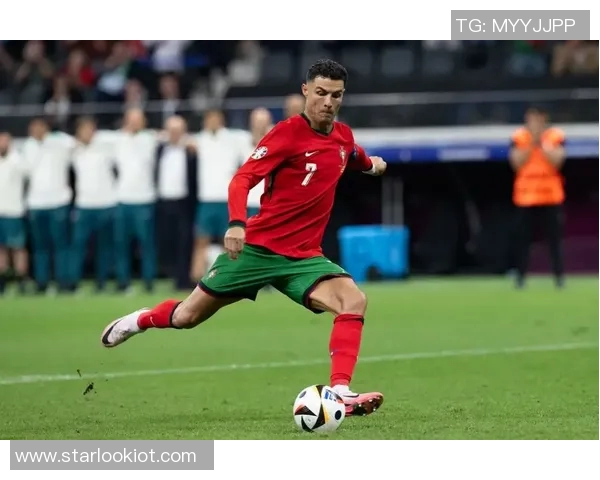 深圳羽毛球队在欧锦赛积分榜上以86分稳居第一名展现强劲实力